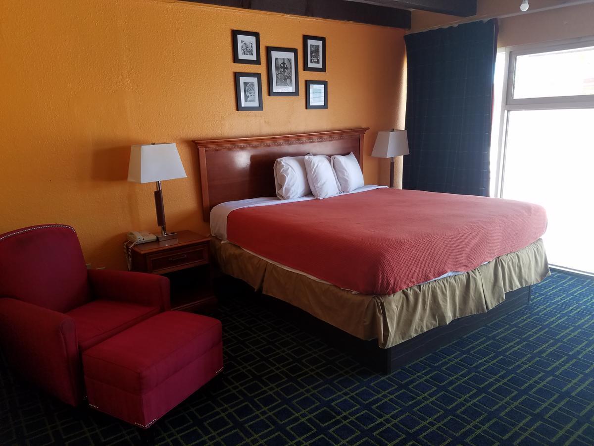 Glancy Motel Clinton Buitenkant foto